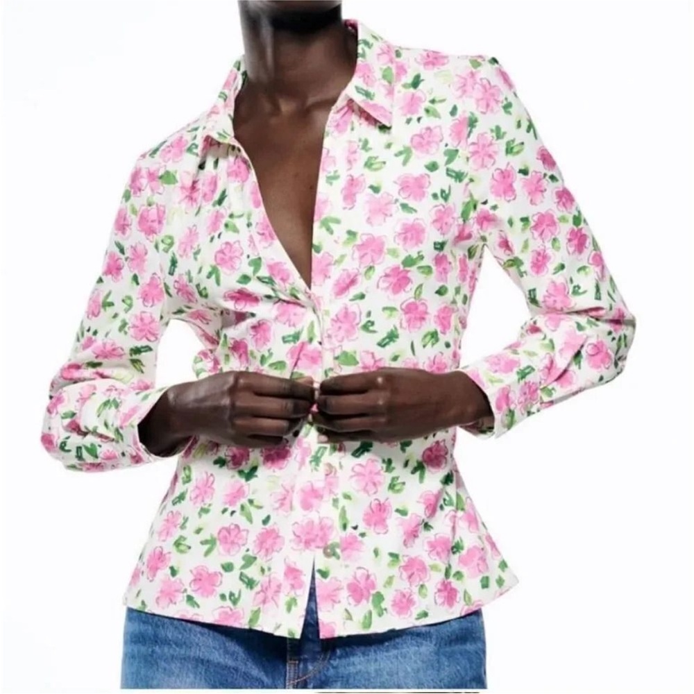 Zara Women’s Pink and Green Floral Medium Button Down Long Sleeve Shirt